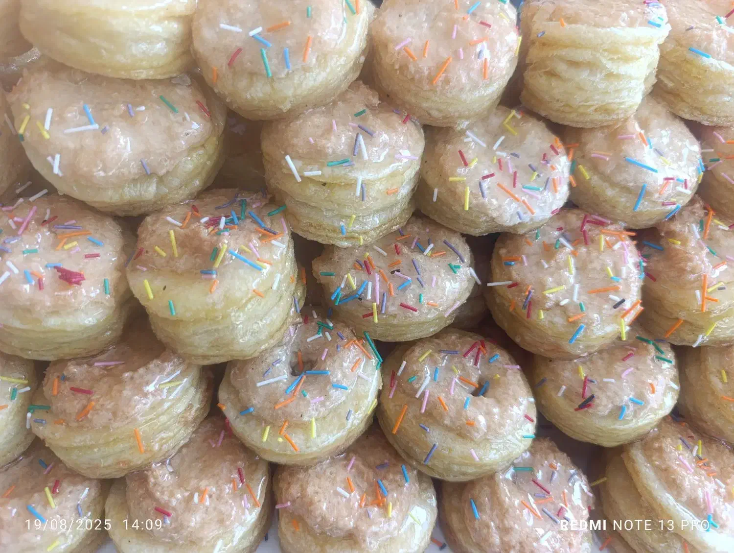 استخدام استادکار قنادی خشک کار با حقوق خوب|استخدام صنعتی، فنی، مهندسی|آزادشهر, |دیوار