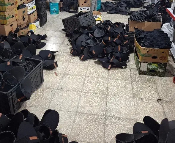 خیاط کفش مدل دیپلمات بالاترین مزدممکن|استخدام صنعتی، فنی، مهندسی|قم, دروازه چوبی|دیوار