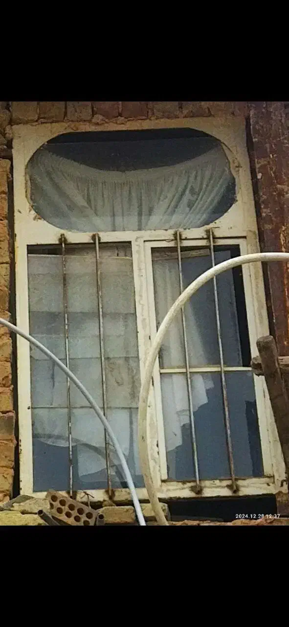 در و پنجره آهنی|مصالح و تجهیزات ساختمان|سبزوار, چهارراه فرودگاه|دیوار