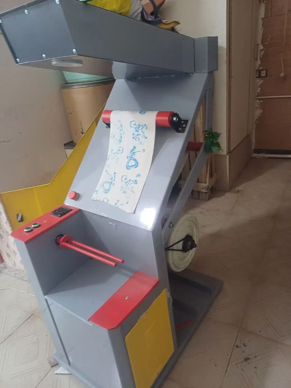 دستگاه سفره یکبار مصرف|ماشین‌آلات صنعتی|خاوه, |دیوار