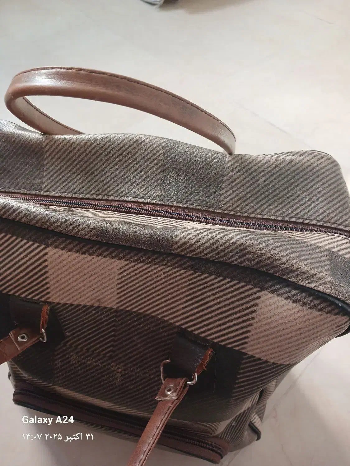 ساک نوزاد|کیف، کفش، کمربند|پرند, فاز ۳|دیوار