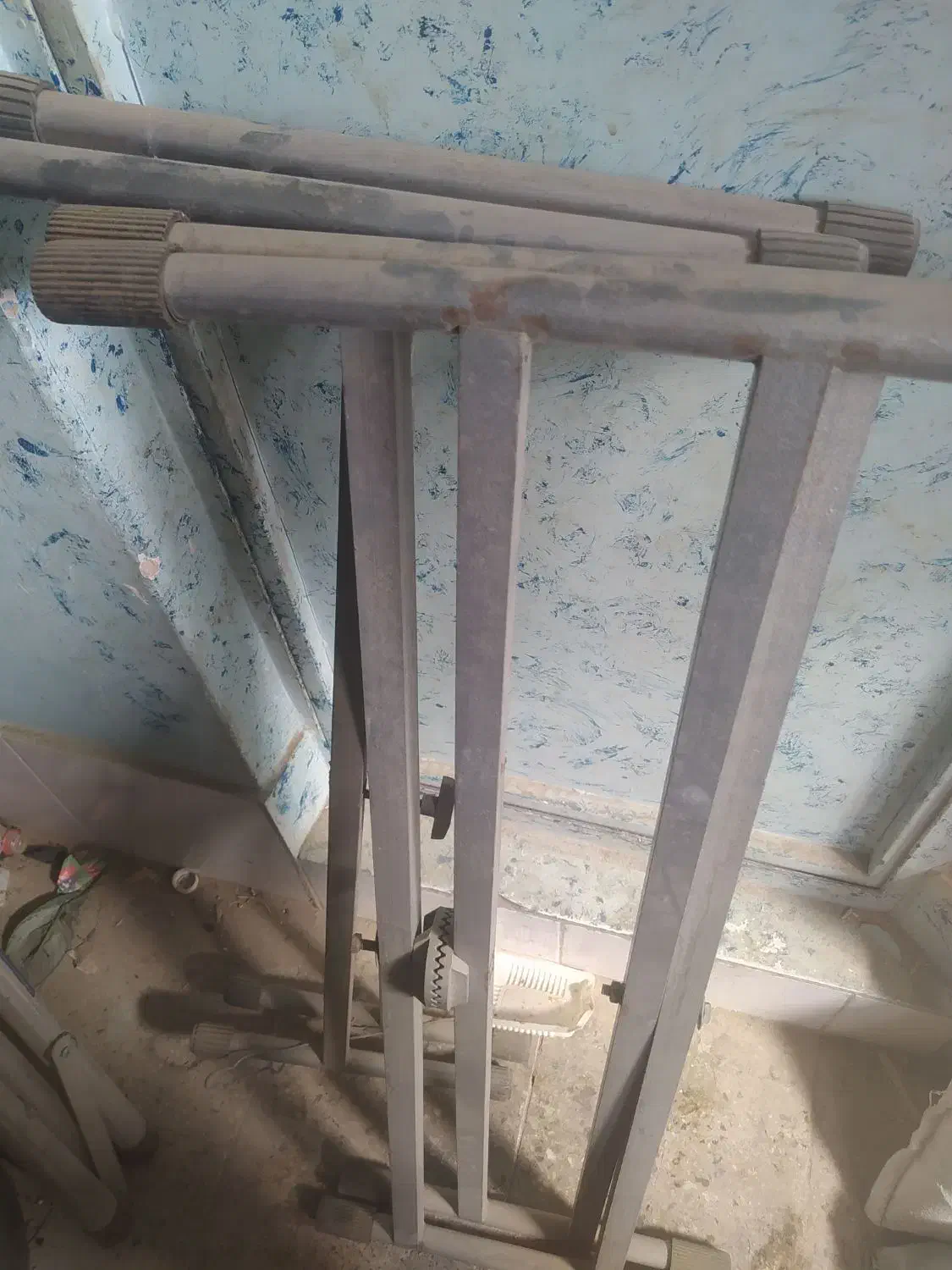 پایه پرکاشن پایه ارگ پایه ضبدری|گیتار، بیس، امپلیفایر|اصفهان, آبشار|دیوار