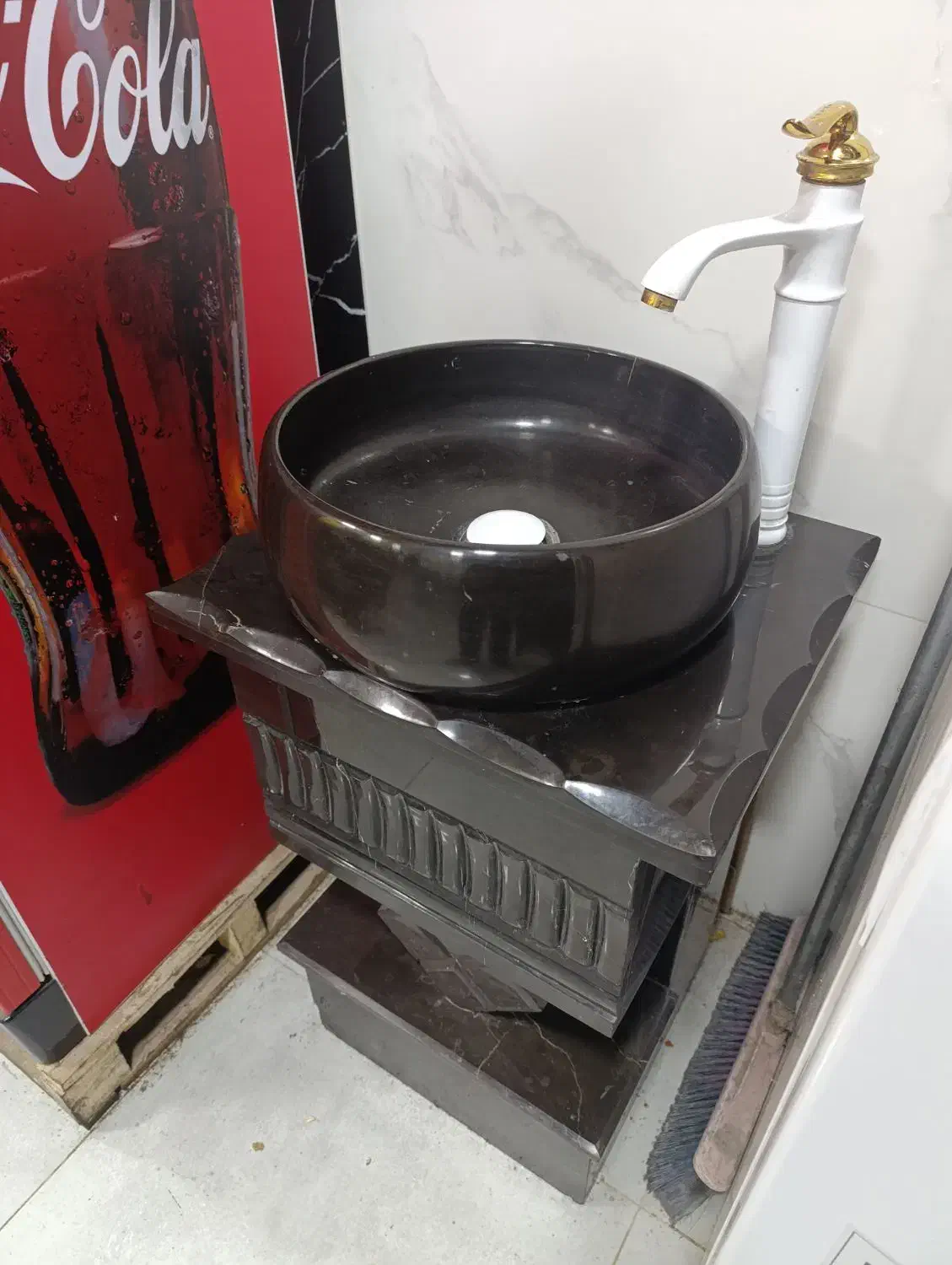 روشویی سنگی|لوازم سرویس بهداشتی|یزد, |دیوار