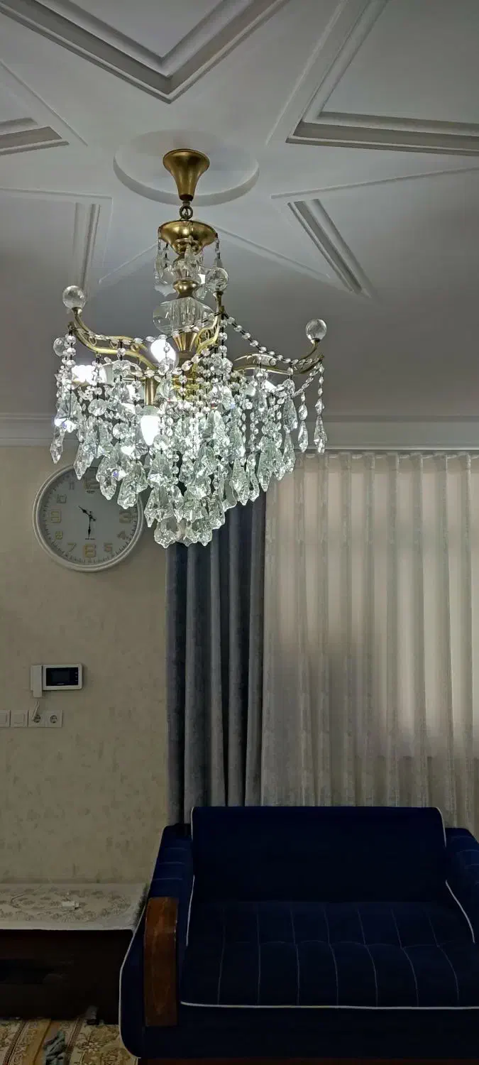 لوستر در حد نو قیمت مناسب|لوستر و چراغ آویز|رشت, پیرکلاچای|دیوار