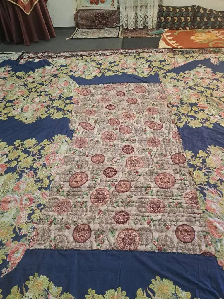 لحاف کرسی 4×4 نو  با ملحفه|رختخواب، بالش، پتو|شازند, |دیوار