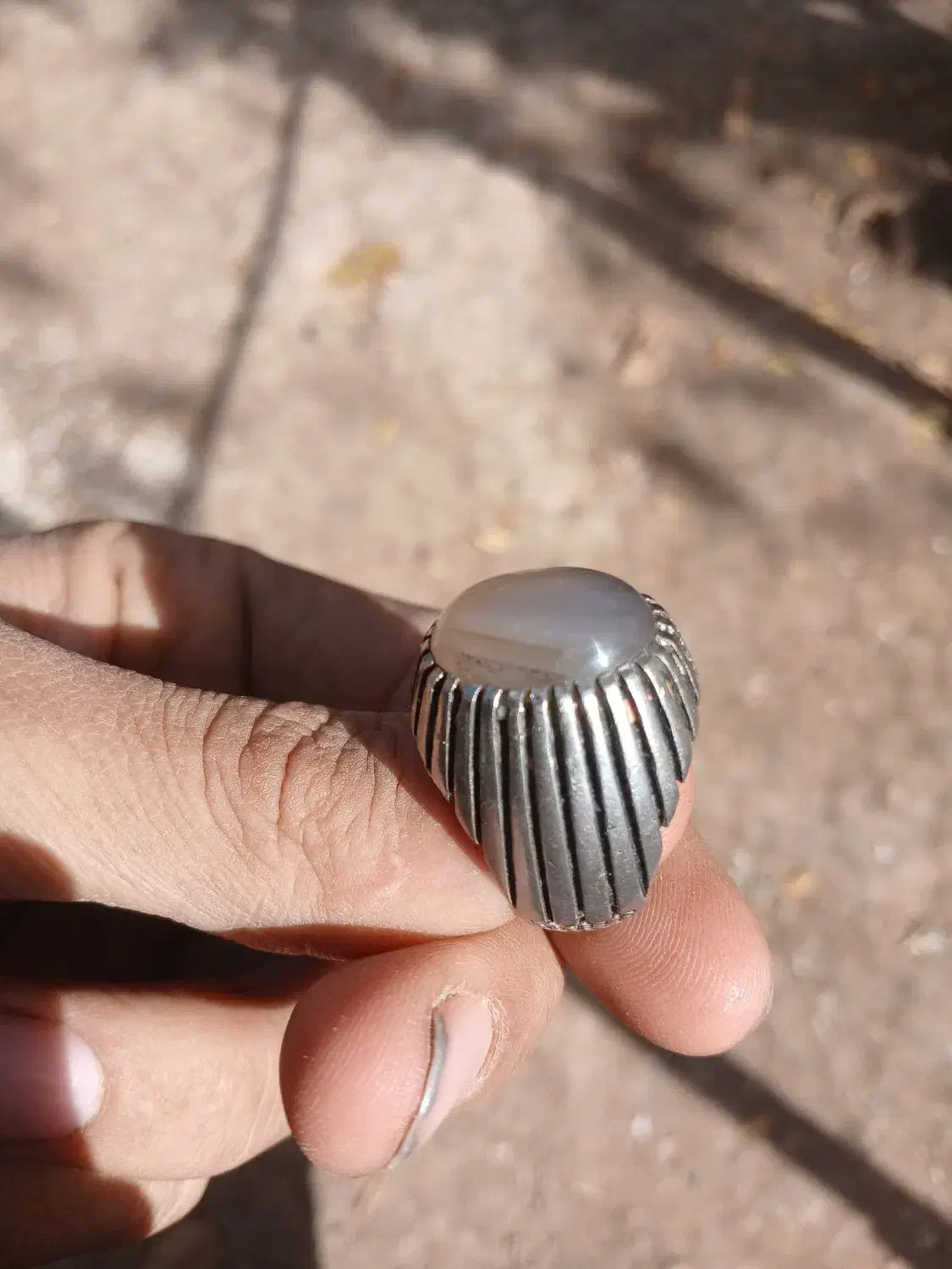 انگشتر نقره عقیق سوسنی|بدلیجات|بروجن, |دیوار