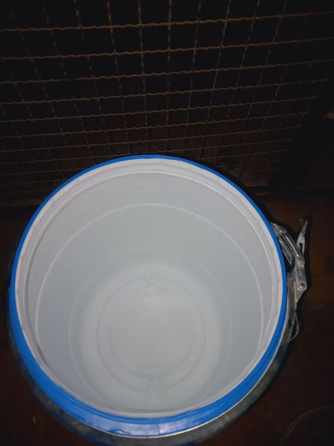 بشکه ۱۲۰لیتری|ظروف نگهدارنده، پلاستیکی، یک‌بارمصرف|هشتگرد, قاسم آباد بزرگ|دیوار