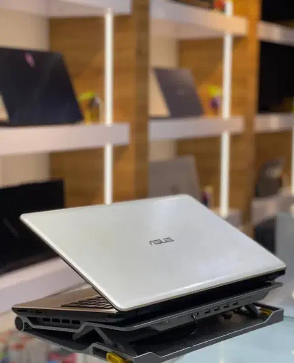 400 مدل لپ تاپ/گارانتی دار/از دم قسط/قیمت مناسب|رایانه همراه|تهران, میرداماد|دیوار