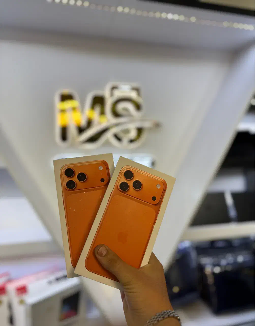 17pro max نقد اقساط چکی و بازنشستگان تمام سری17|موبایل|کرج, گوهردشت|دیوار