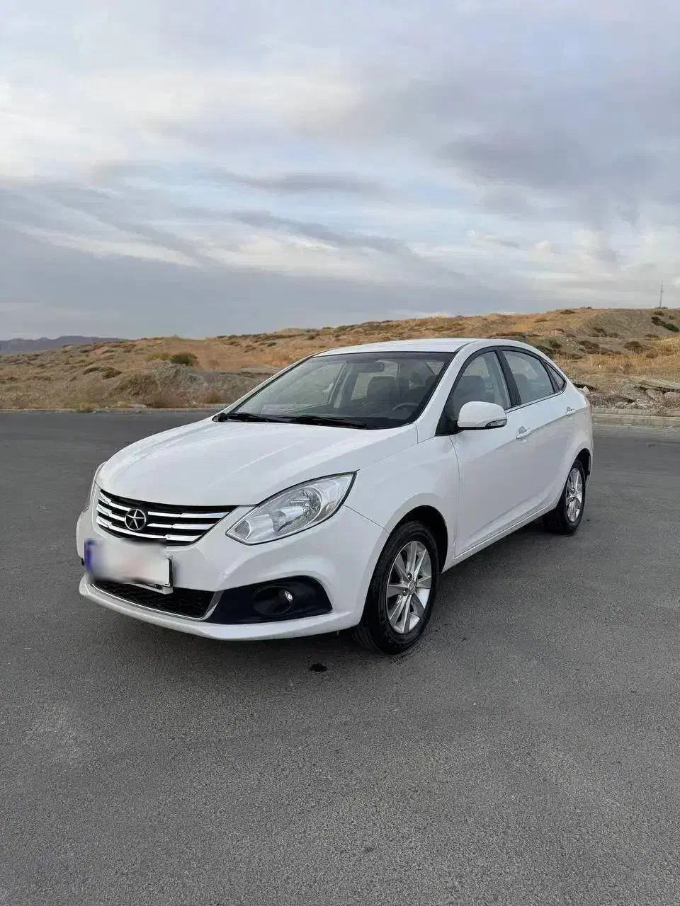 جک جی ۴ مدل ۹۸ بدون رنگ|خودرو سواری و وانت|تبریز, |دیوار