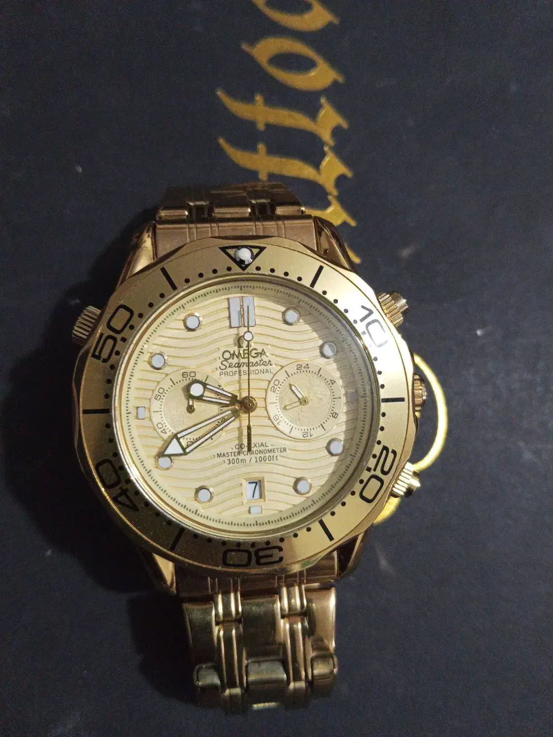 ساعت امگا سی مستر|ساعت|مشهد, کارگران|دیوار