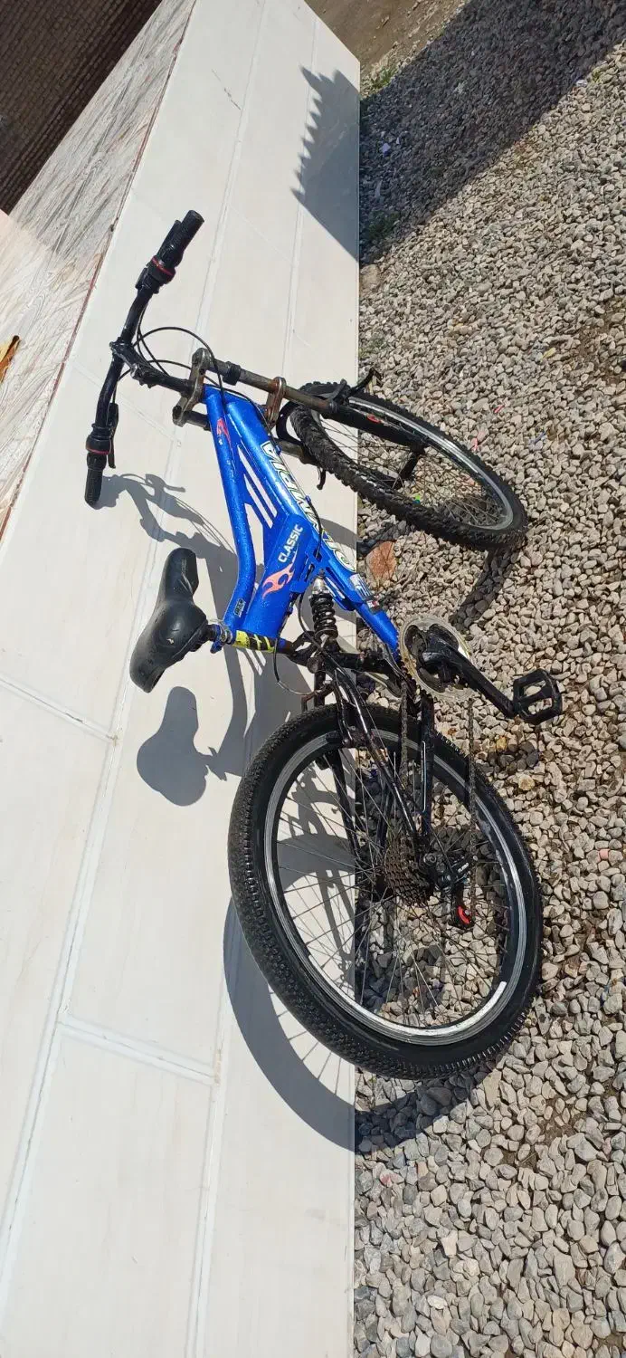 دوچرخه|دوچرخه، اسکیت، اسکوتر|سنگدوین, |دیوار