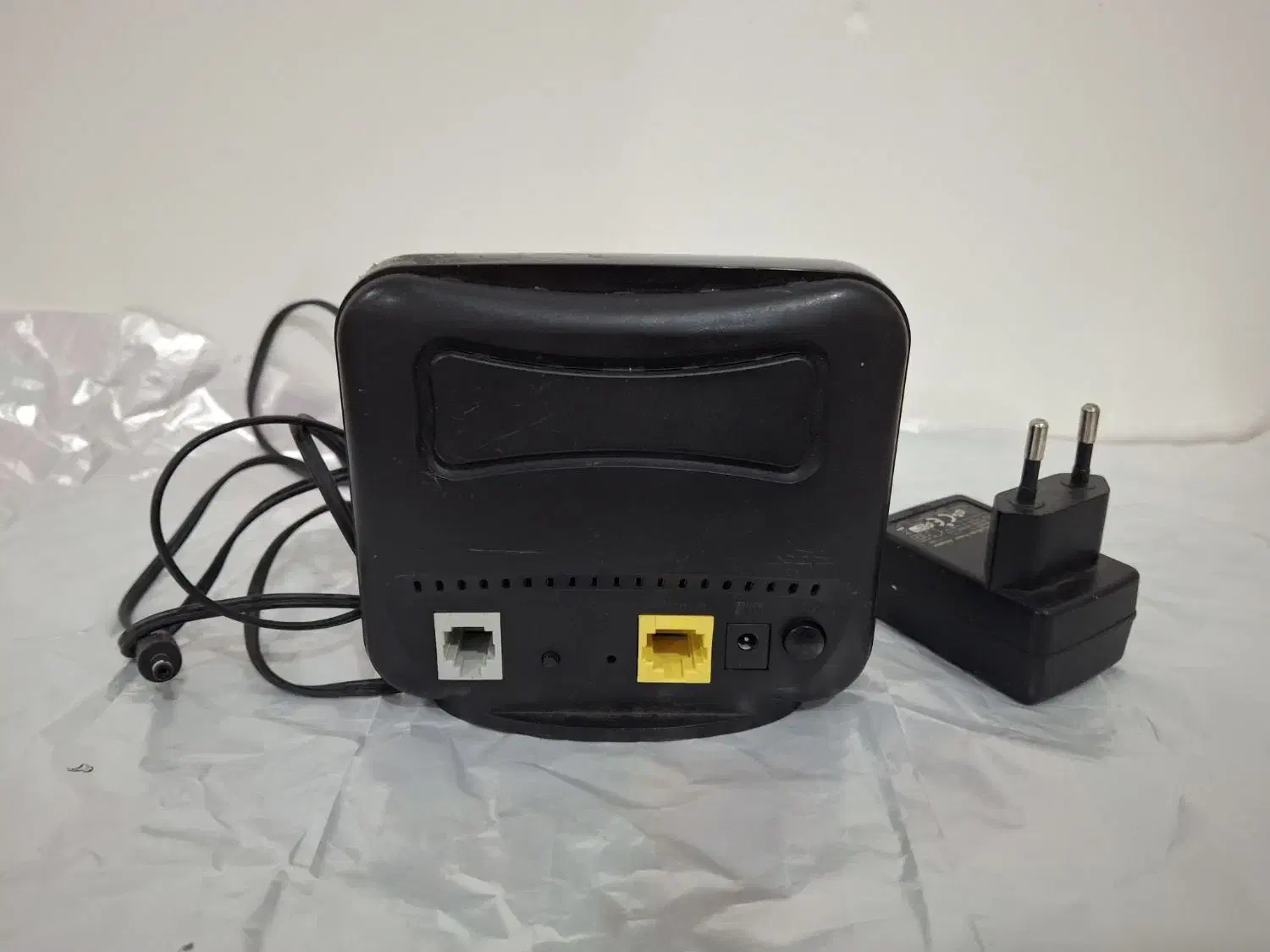 مودم خانگیADSL دی لینک(بدون وایفای)|مودم و تجهیزات شبکه|ایوان, |دیوار