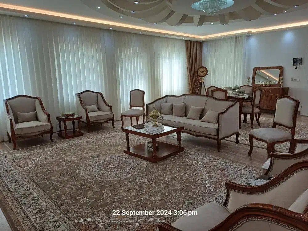 مبل کوین و چستر و ۳برگ|مبلمان خانگی و میز عسلی|چهاردانگه (تهران), |دیوار