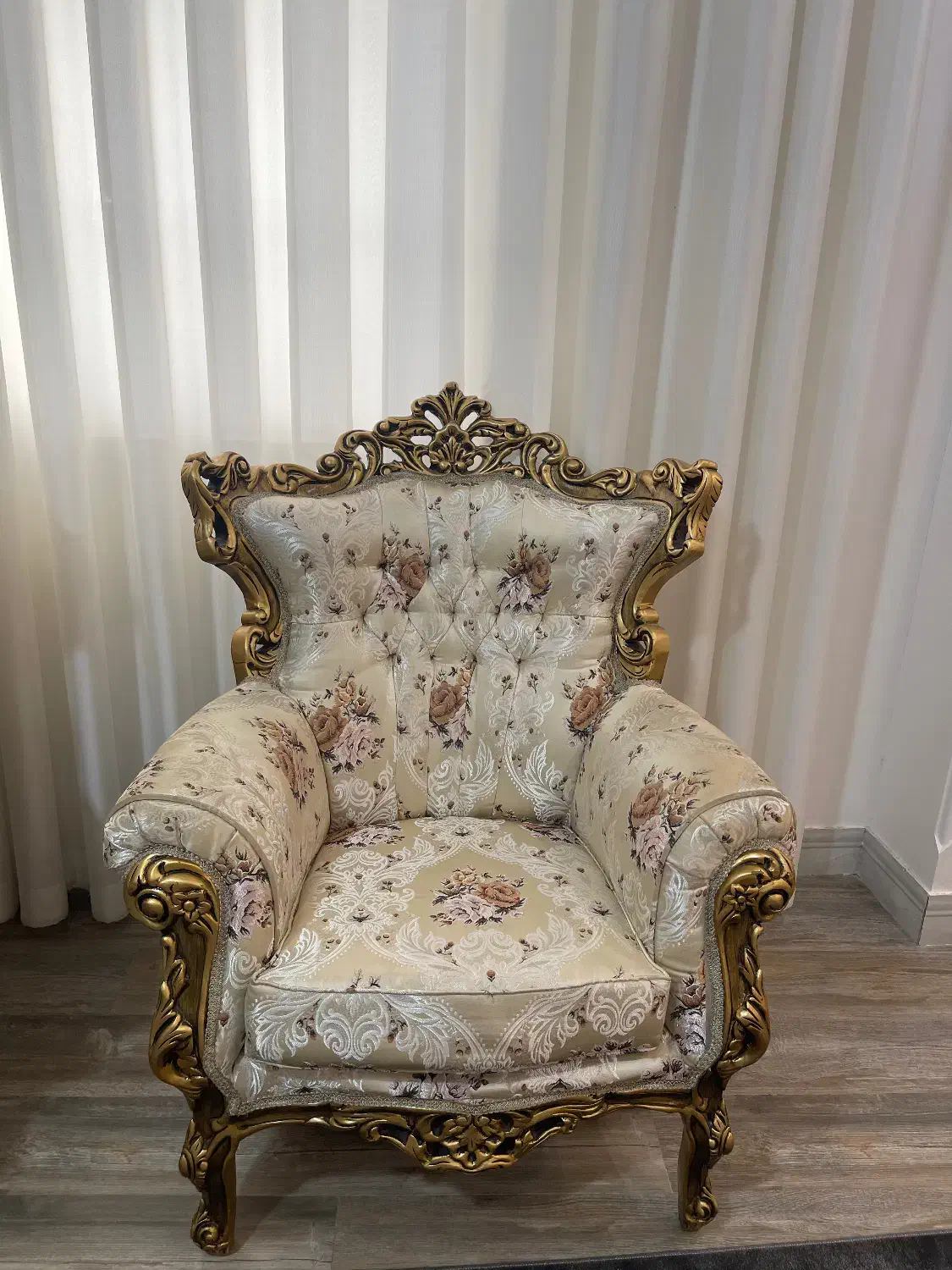 فروش مبل سلطنتی با بهترین نوع چوب درحدنو|مبلمان خانگی و میز عسلی|قائمشهر, |دیوار