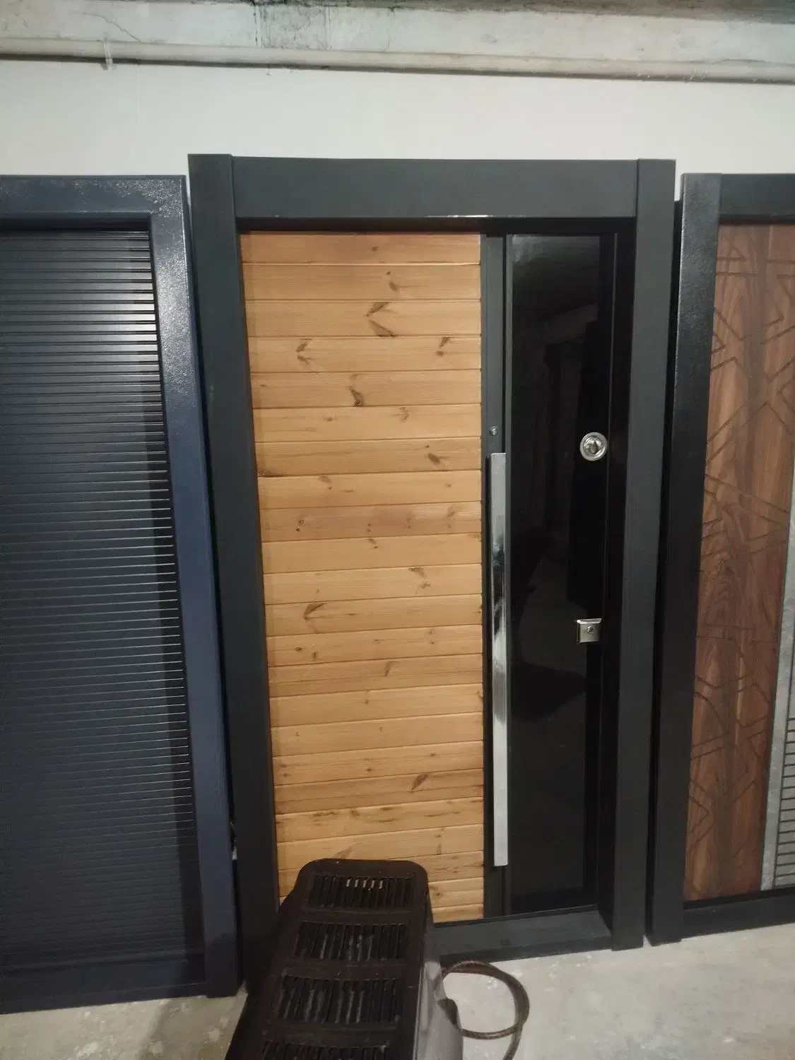 انواع درب ضد صرقت درب اتاقی ودرب وپنجره دوجداره|خدمات پیشه و مهارت|الشتر, |دیوار