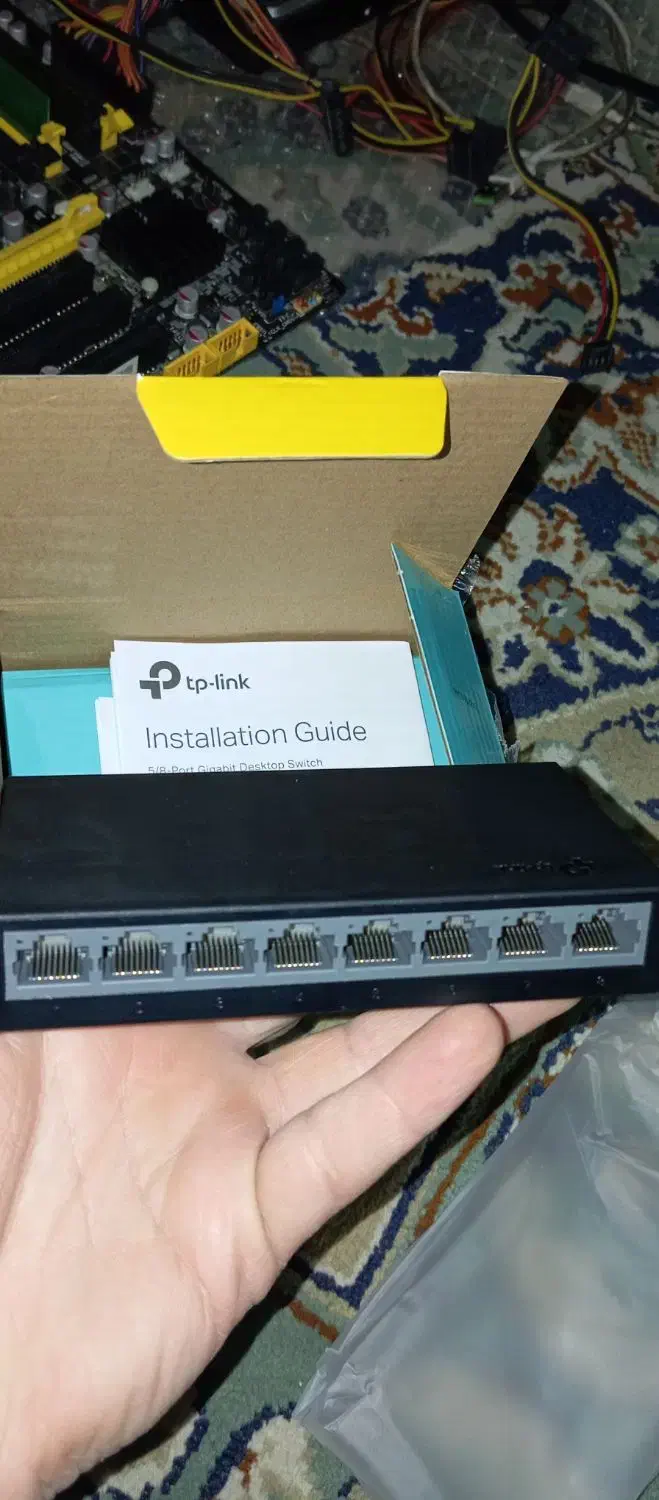 هاب سوئیچ گیگابایت ۸ پورت ۱۰۰۰|مودم و تجهیزات شبکه|کرج, بنیاد|دیوار