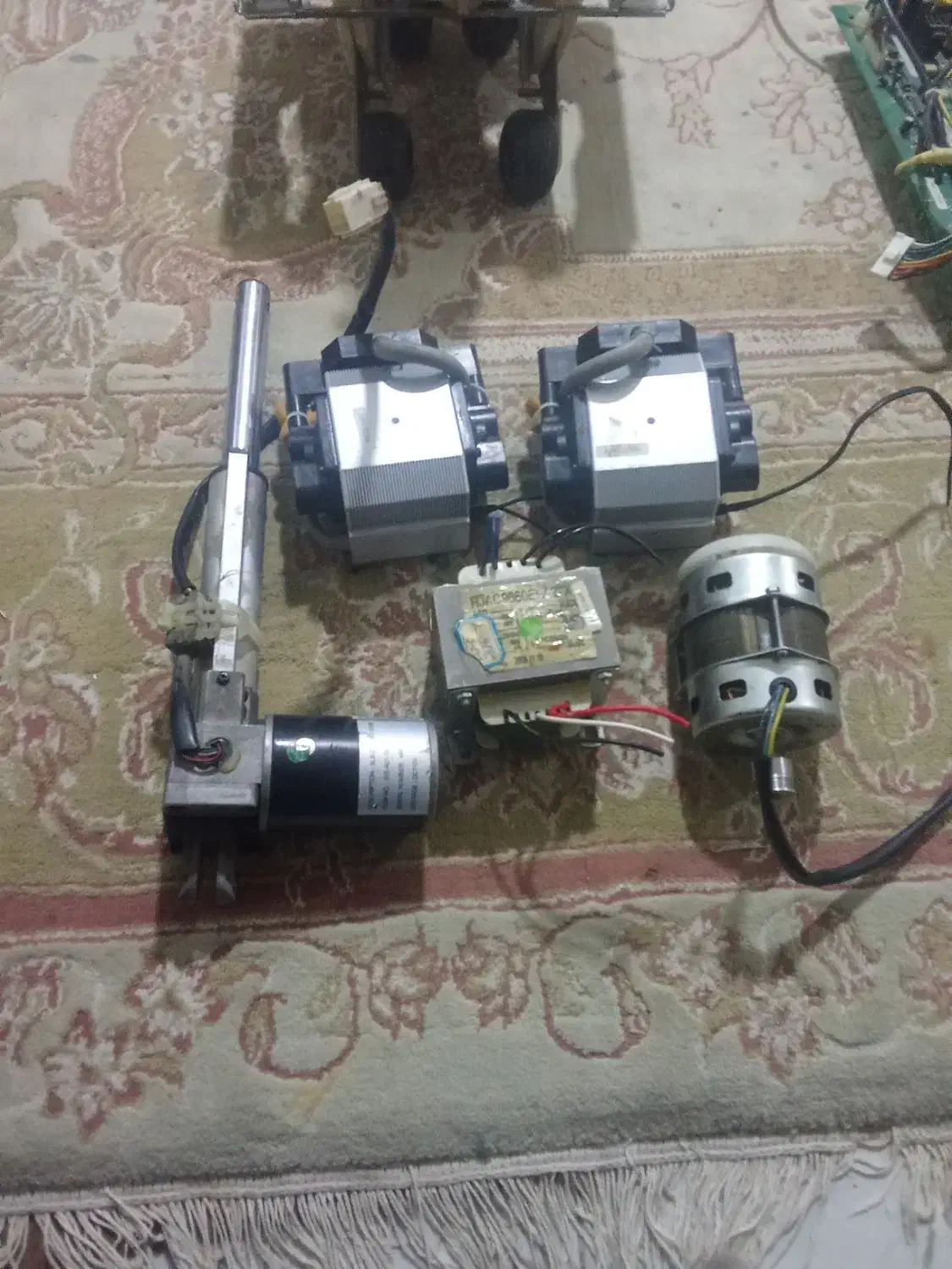 وسایل صندلی برقی ماساژور|آرایشی، بهداشتی، درمانی|محمدشهر, ولدآباد|دیوار