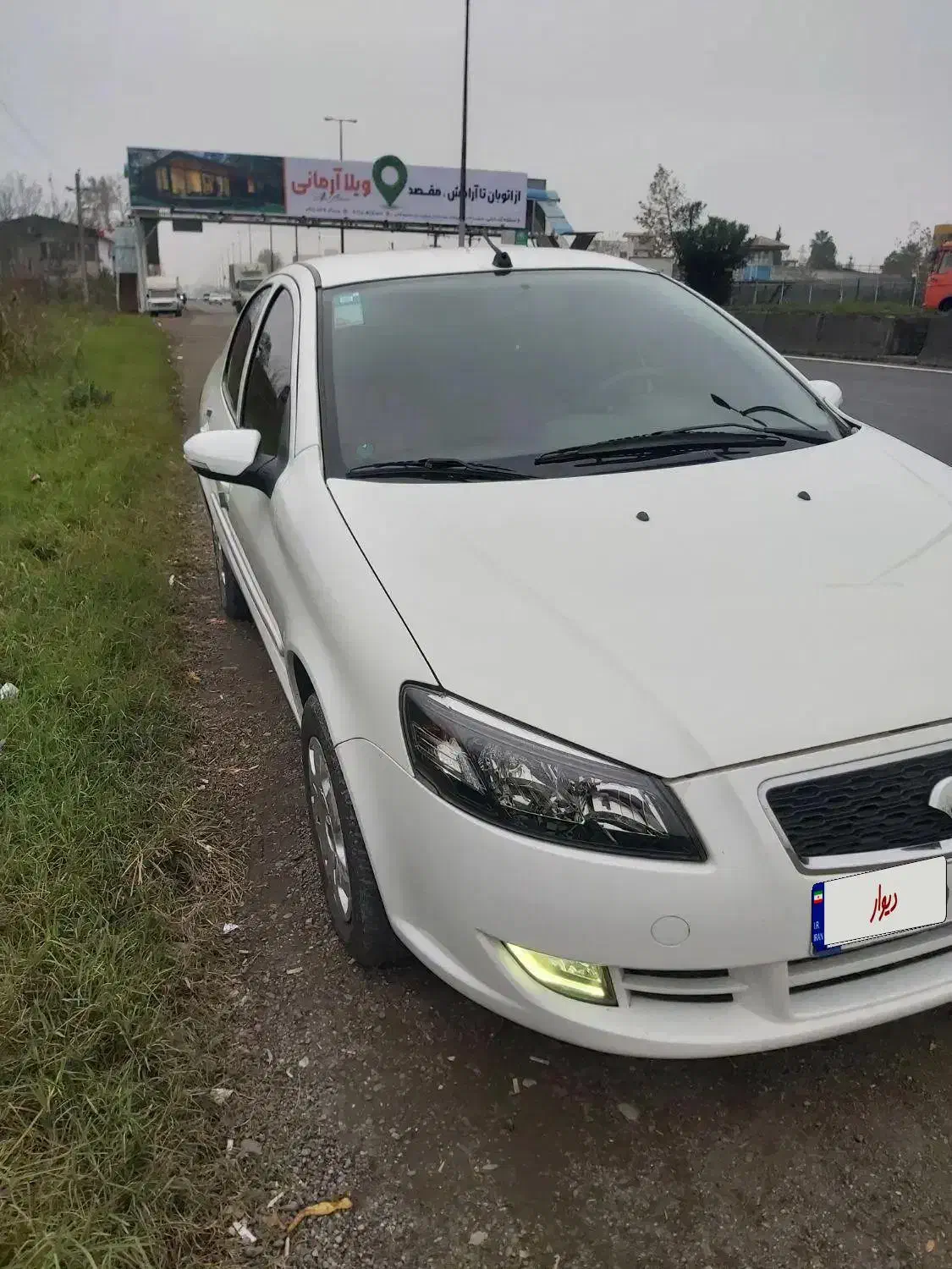 رانا پلاس ۱۴۰۲ سفید|خودرو سواری و وانت|رشت, شکار اسطلخ|دیوار