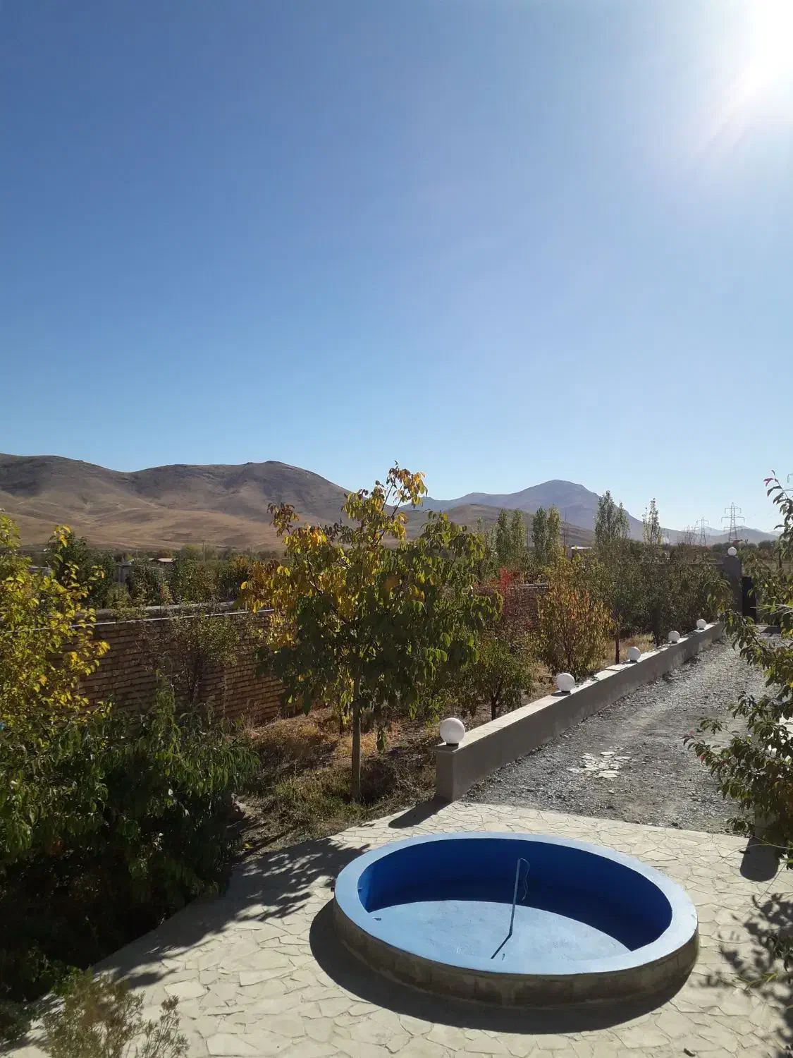 اجاره باغویلا،ویلا،باغ|اجارهٔ کوتاه‌مدت ویلا و باغ|اراک, |دیوار