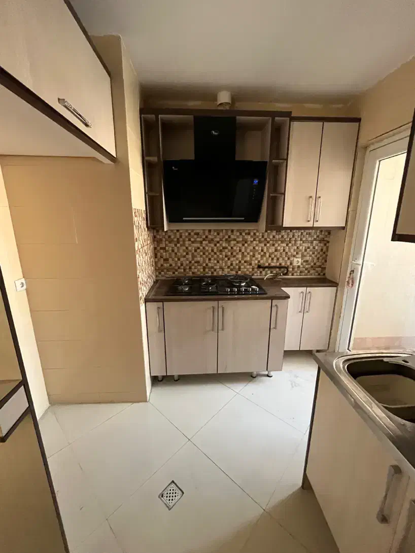 ۱۰۳ متر برج رینگ اول دریاچه خوش نقشه