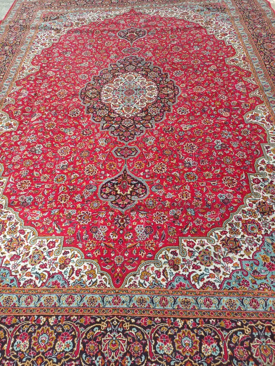 فرش ۱۲متری کاملا سالم شسته شده|فرش|اراک, |دیوار