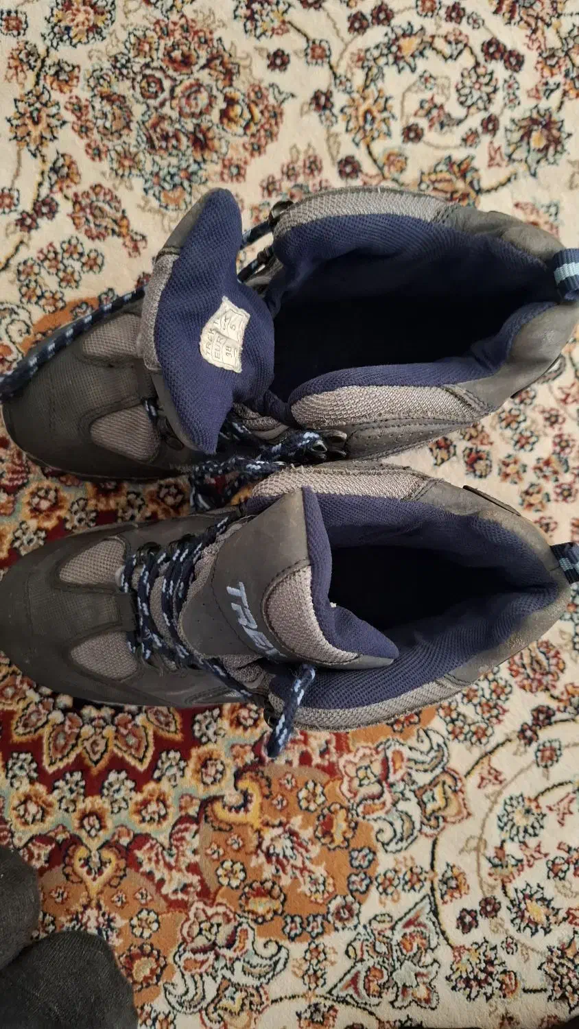 کفش کوهنوردی|کیف، کفش، کمربند|اردبیل, |دیوار