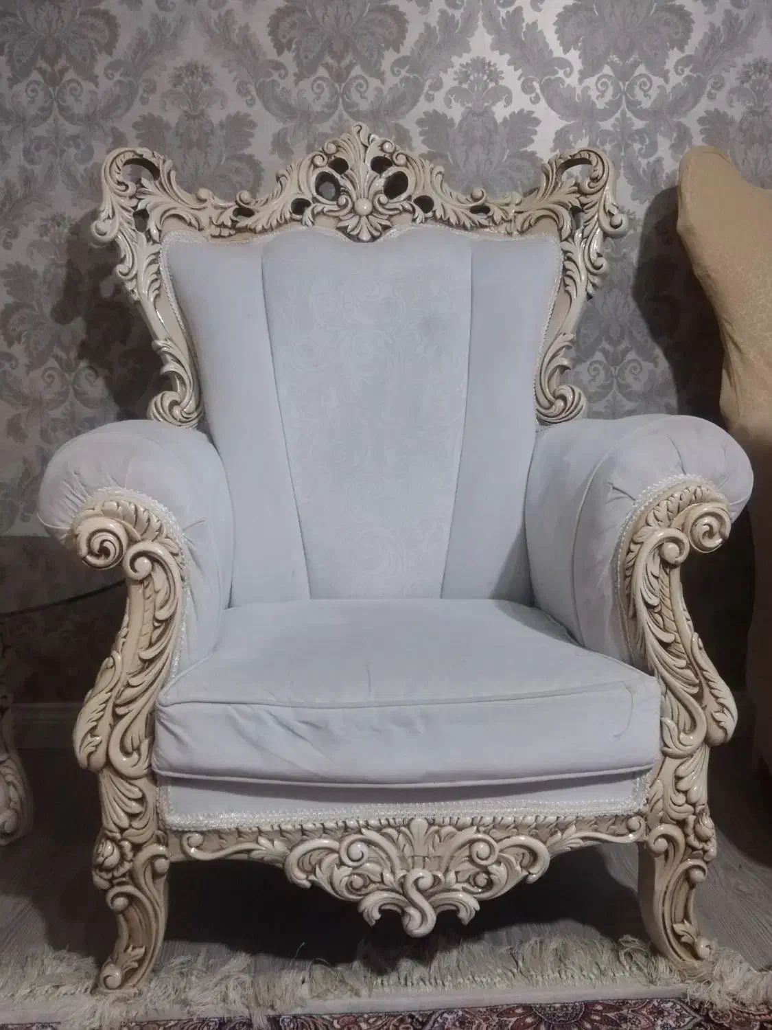 مبل 9 نفره کلاسیک به همراه جلومبلی وعسلی ورویه|مبلمان خانگی و میز عسلی|قزوین, |دیوار