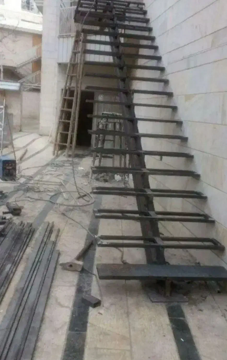 جوشکاری بهترین کیفیت کمترین زمان حضور و انجام کار|خدمات پیشه و مهارت|کرمان, |دیوار