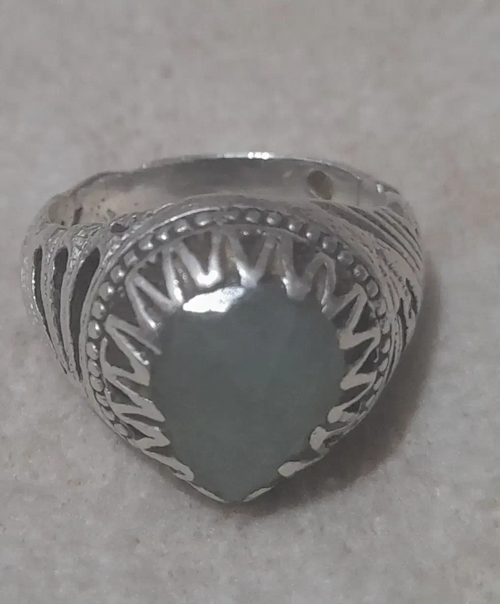 انگشتر زمرد و اسکناس|کلکسیون سکه، تمبر، اسکناس|میبد, |دیوار