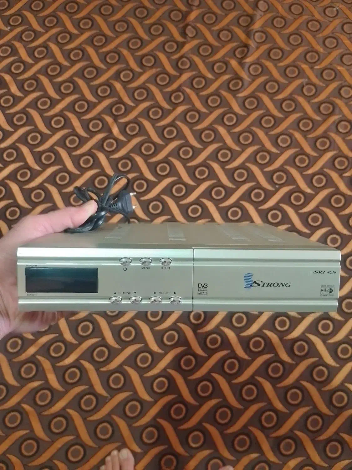 گیرنده دیجیتال|صوتی و تصویری|رشت, سیا اسطلخ|دیوار