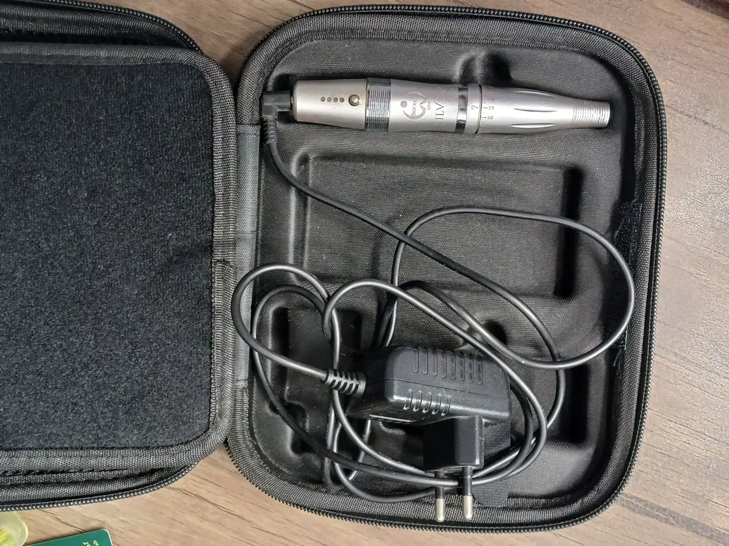 دستگاه تتو/میکروپیگمنتیشن|آرایشی، بهداشتی، درمانی|مرودشت, بیست متری بیمارستان|دیوار