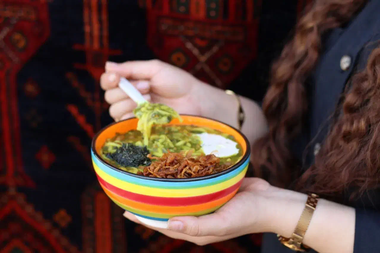 آشپز و‌کمک آشپز آش و‌حلیم|استخدام خدمات فروشگاه و رستوران|اصفهان, محمودیه|دیوار