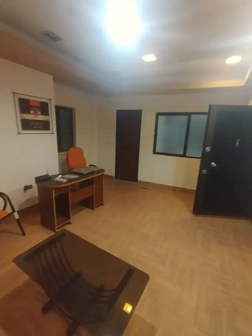 رهن واجاره اداری ۸۵متری دوخواب بلوار ازادگان|اجارهٔ دفتر کار، اتاق اداری، مطب|کرمان, |دیوار