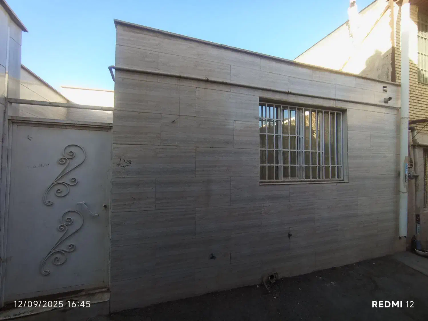 ویلایی ملک اباد املاک شاهکار کد ۰۲۸۴|فروش خانه و ویلا|چهارباغ, |دیوار