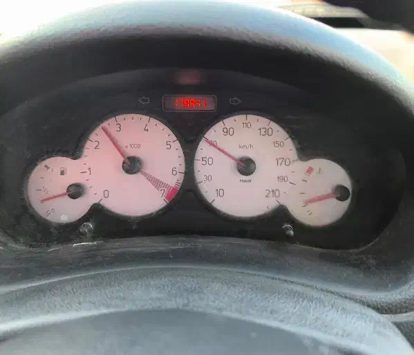 ۲۰۶ مدل۹۴ تیپ ۵|خودرو سواری و وانت|یزد, |دیوار