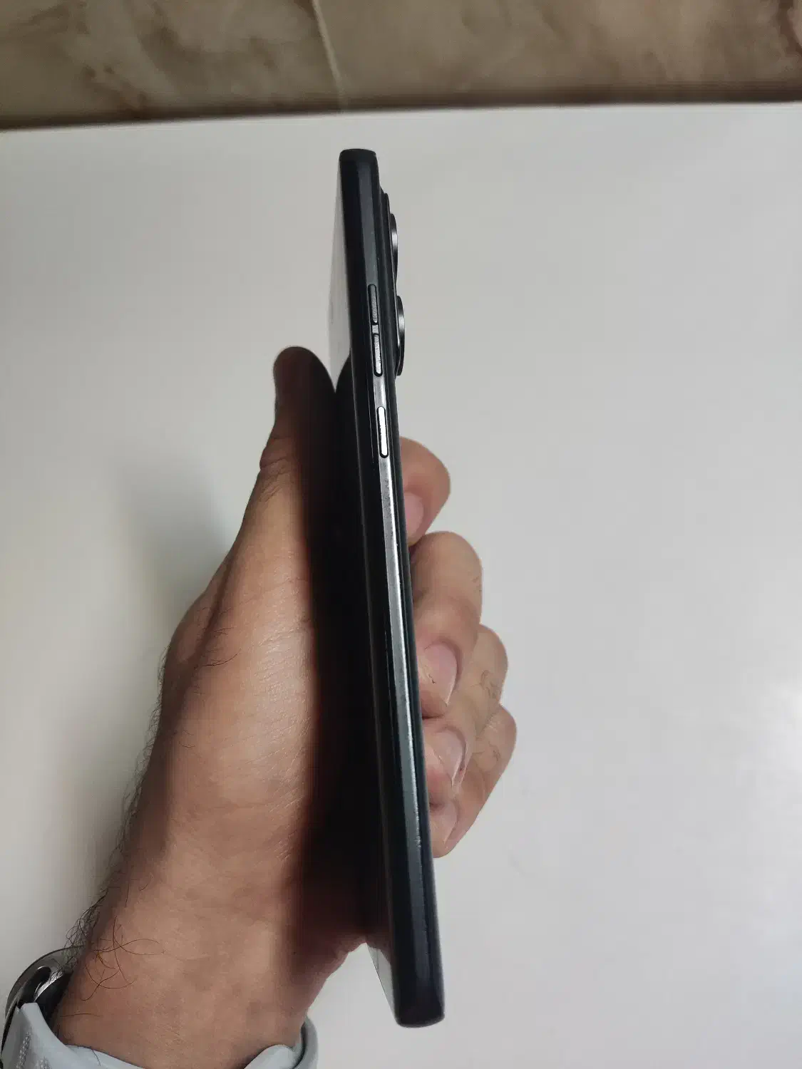 Moto edge40neoموتورولا|موبایل|قم, چهل درخت‎|دیوار