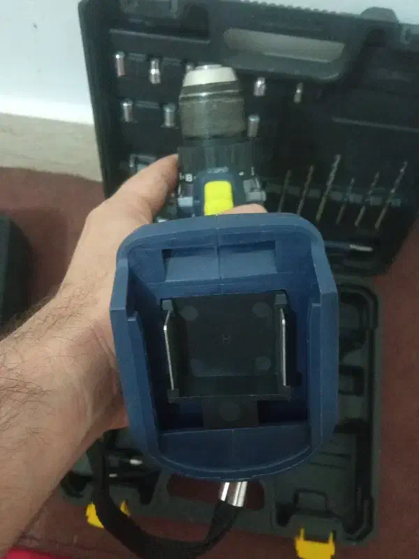 دریل شارژی و مقداری ابزار|ابزارآلات|شوشتر, |دیوار