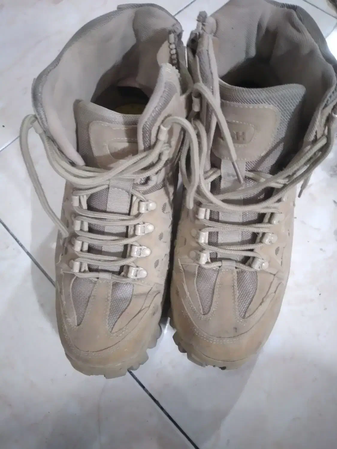 پوتین کوهنوردی آمریکا|کوهنوردی و کمپینگ|تهران, افسریه جنوبی|دیوار