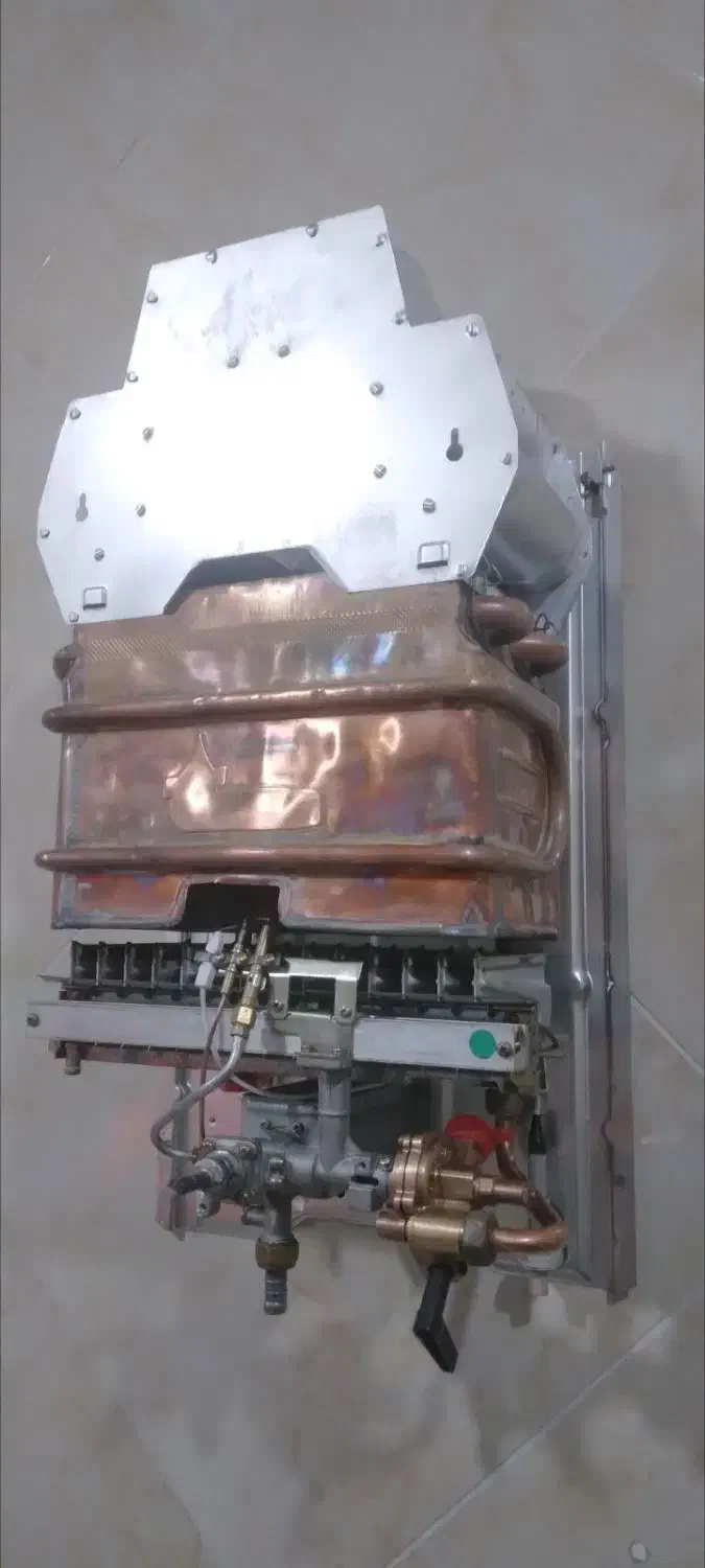 تعمیر آبگرمکن دیواری رسوب زدائی سرویس تعمیر|آبگرمکن، پکیج، شوفاژ|قم, نیروگاه|دیوار