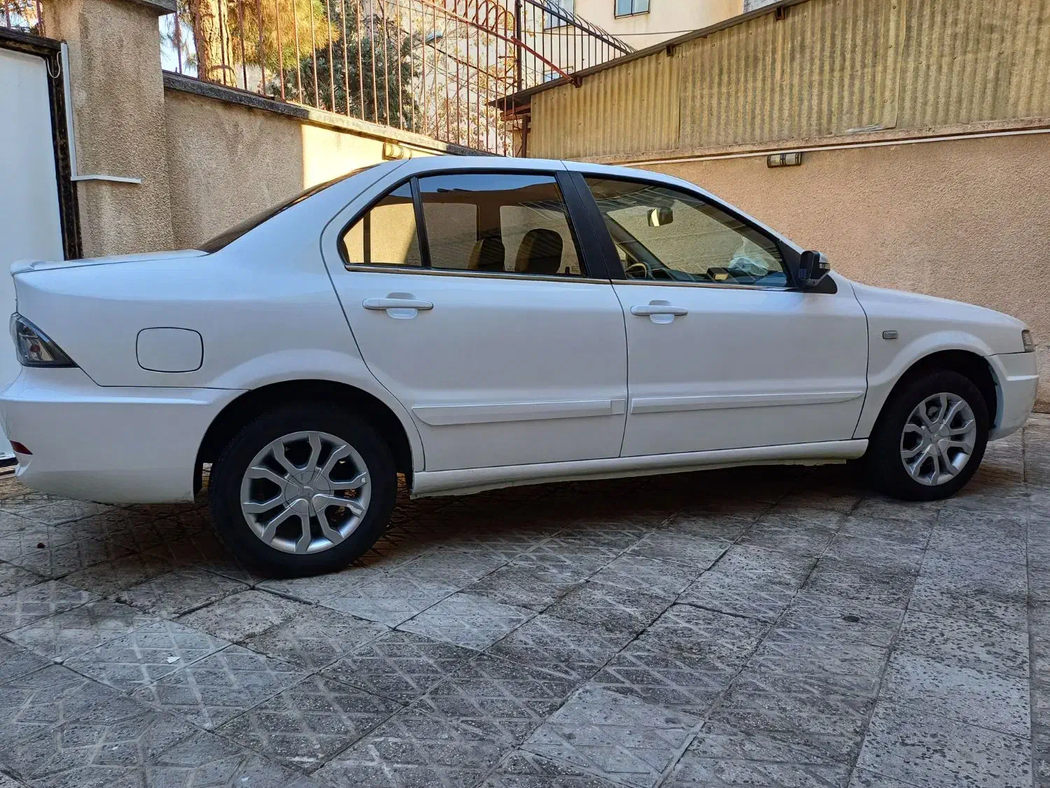 فروش یک دستگاه سورن پلاس مدل ۱۴۰۰|خودرو سواری و وانت|محمدیه-قزوین, |دیوار