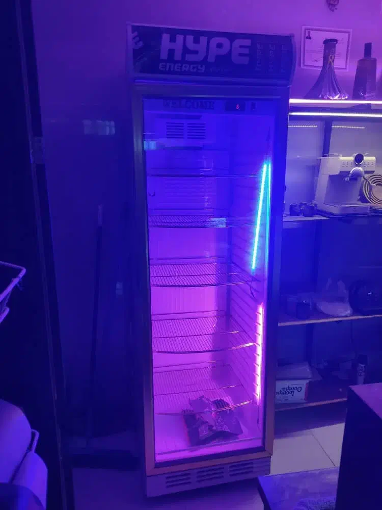 فروش یخچال ویترینی تمیز و کاملا سالم|یخچال و فریزر|شاهدشهر, |دیوار