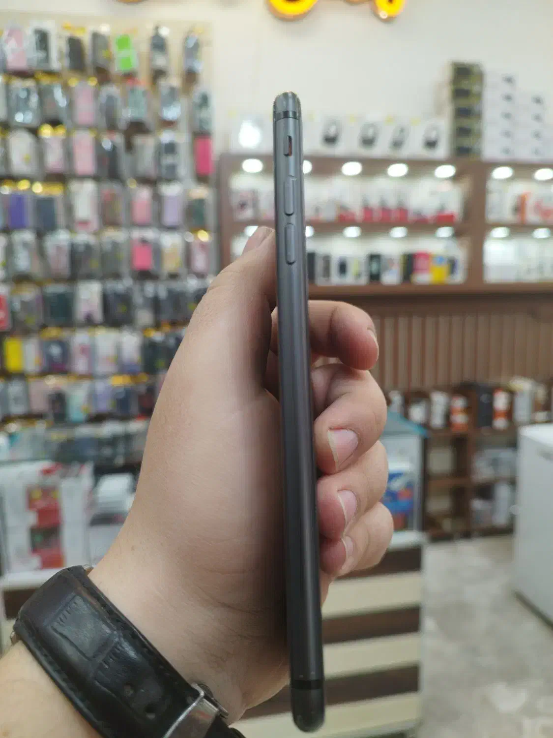 Iphone 8 plus|موبایل|قم, عربستان|دیوار