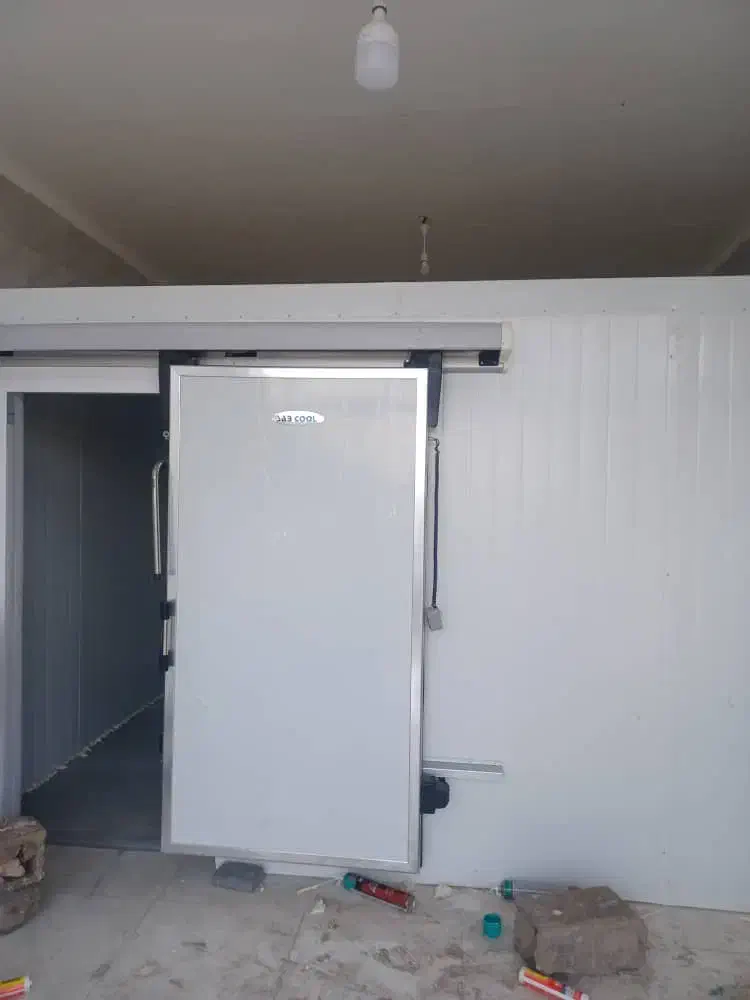 نصب سردخانه صنعتی|خدمات پیشه و مهارت|شیراز, جمهوری|دیوار