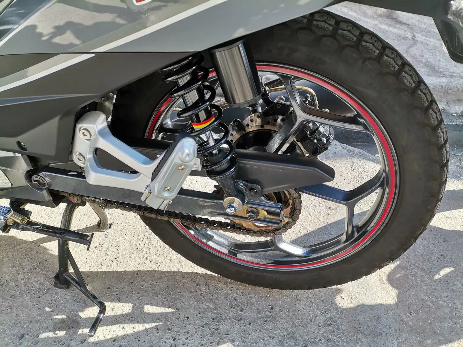 موتور شوکا 130 مدل 1404 در حد خشک|موتورسیکلت|مشهد, نیزه|دیوار