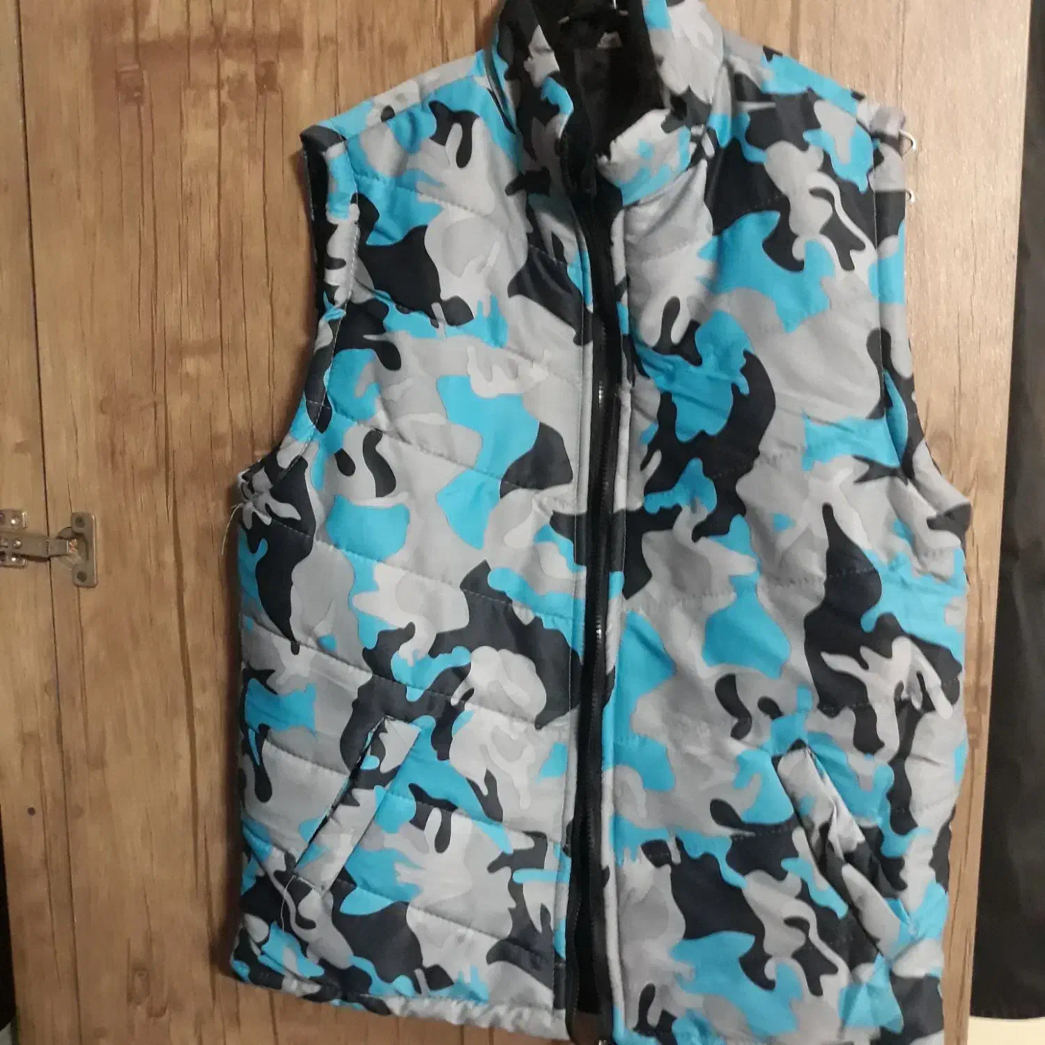 پافر و بلوز کبریتی|لباس|آمل, |دیوار