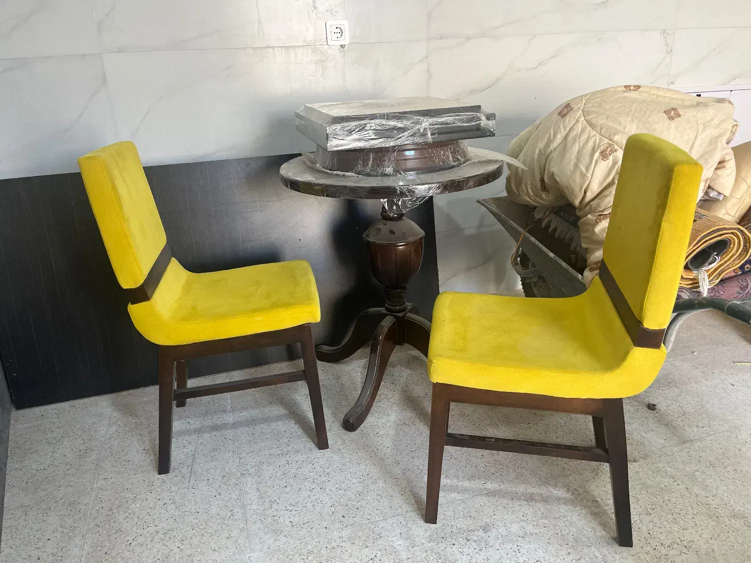 میز عصرونه خوری|میز و صندلی غذاخوری|شازند, |دیوار