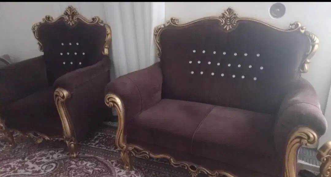 مبل سلطنتی وگل میز|مبلمان خانگی و میز عسلی|دوگنبدان, |دیوار