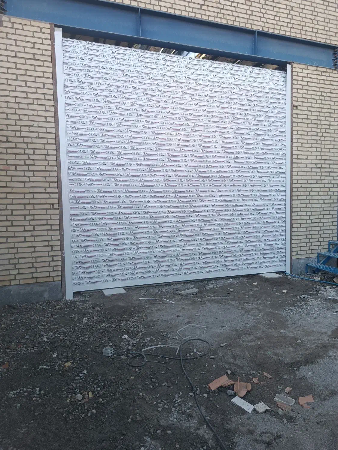 نصب کرکره برقی ونصب دوربین وارام بنددرب عابرو|خدمات پیشه و مهارت|گرگان, |دیوار