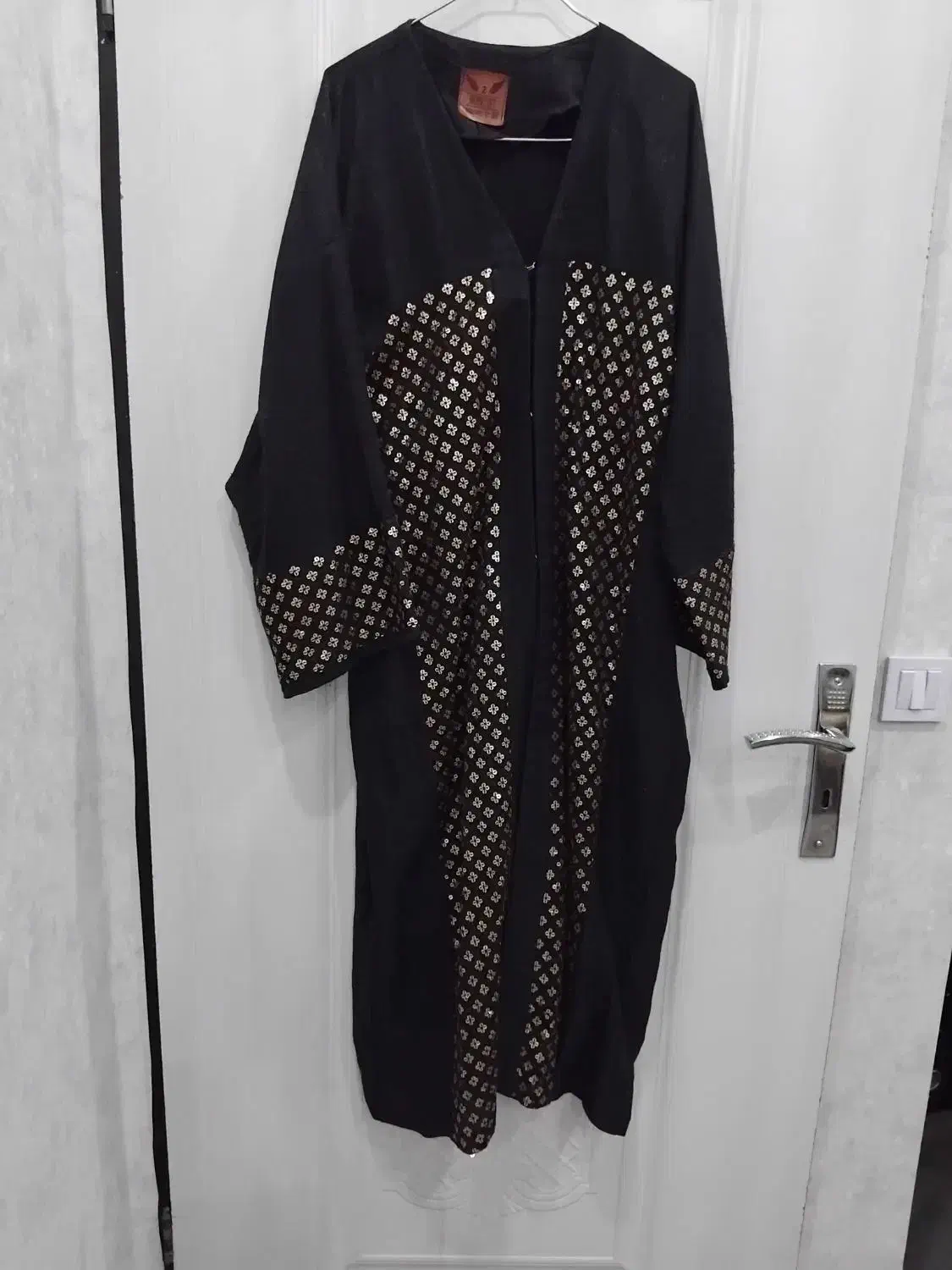 مانتومجلسی|لباس|قرچک, فردیس|دیوار